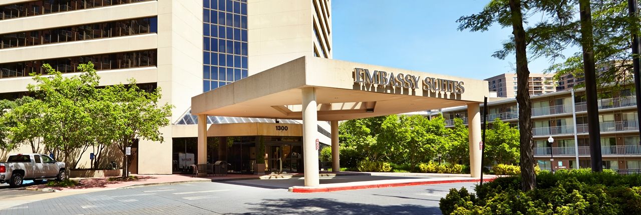 Embassy Suites By Hilton Crystal City National Airport Арлингтон Экстерьер фото